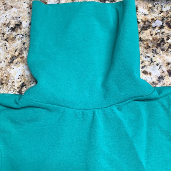 Los Angeles Apparel cotton spandex turtleneck body con crop top - Picture 2 of 3